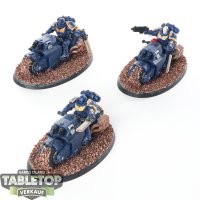 Space Marines - 3x Outriders - bemalt