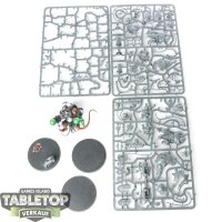 Skaven - 3x Stormfiends - teilweise gebaut