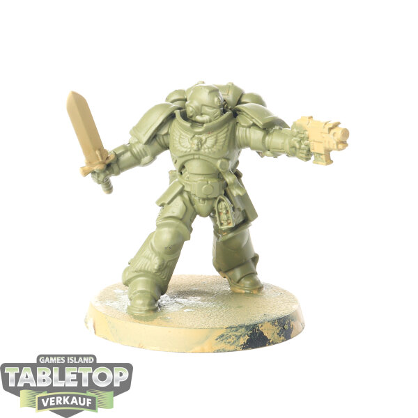 Space Marines - Primaris Lieutenant with Power Sword klassisch - teilweise bemalt