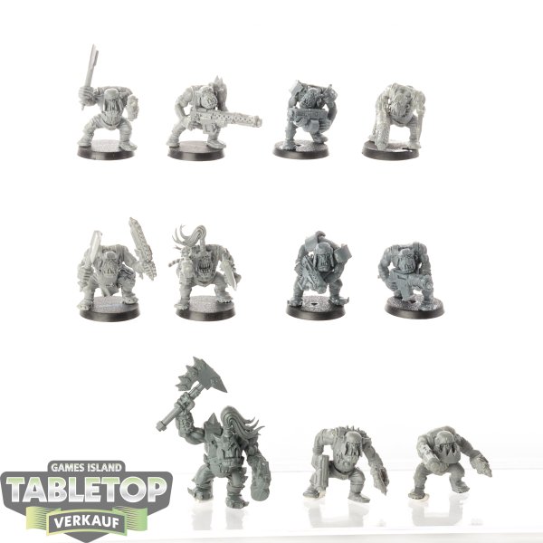 Orks - 11 x Ork Boyz - unbemalt