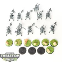 Beastmen Brayherds - 10 x Bestigor Herd - unbemalt