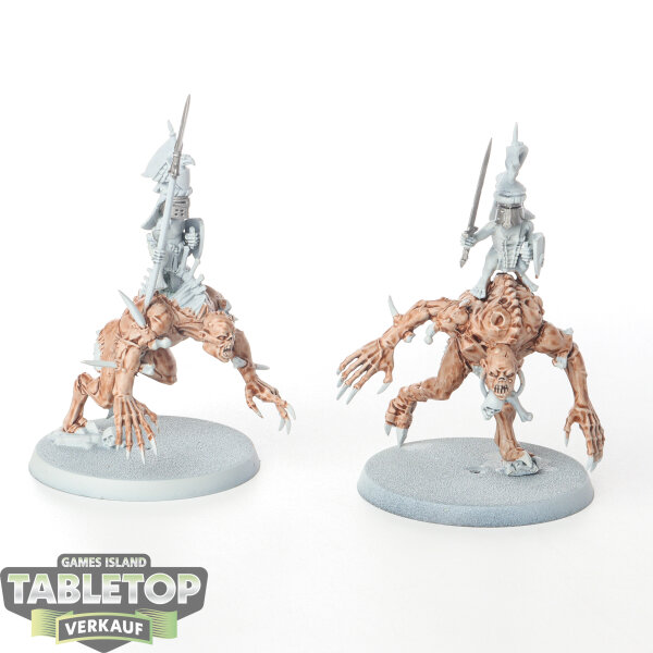 Flesh-eater Courts - 2 Crypt Horrors - grundiert