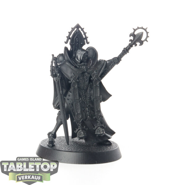 Adepta Sororitas - Canoness - grundiert