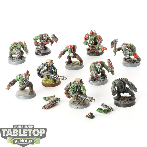 Orks - 10x Ork Boyz - teilweise bemalt