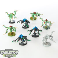 Tyraniden - 8x Genestealers klassisch - teilweise bemalt