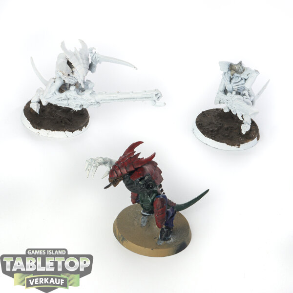 Tyraniden - 3 x Tyranid Warriors - teilweise bemalt