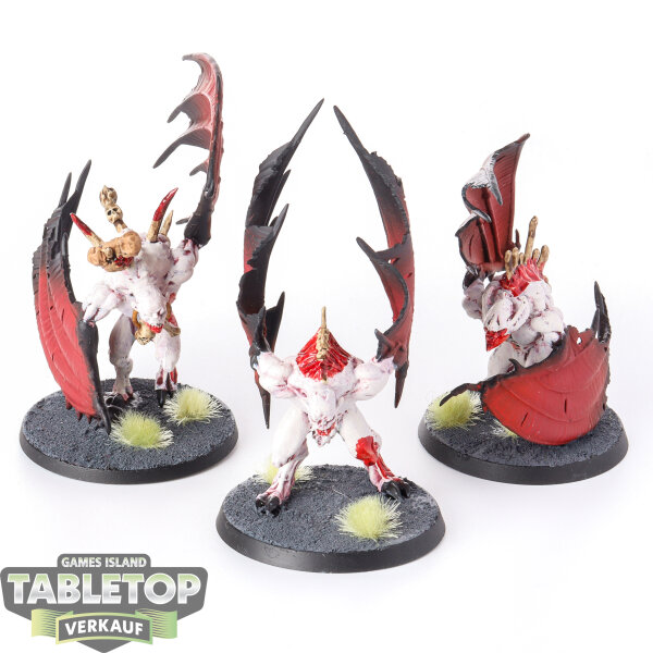 Flesh-eater Courts - 3 x Crypt Flayers - bemalt