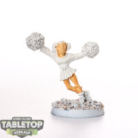 Blood Bowl - Human Cheerleader - teilweise bemalt