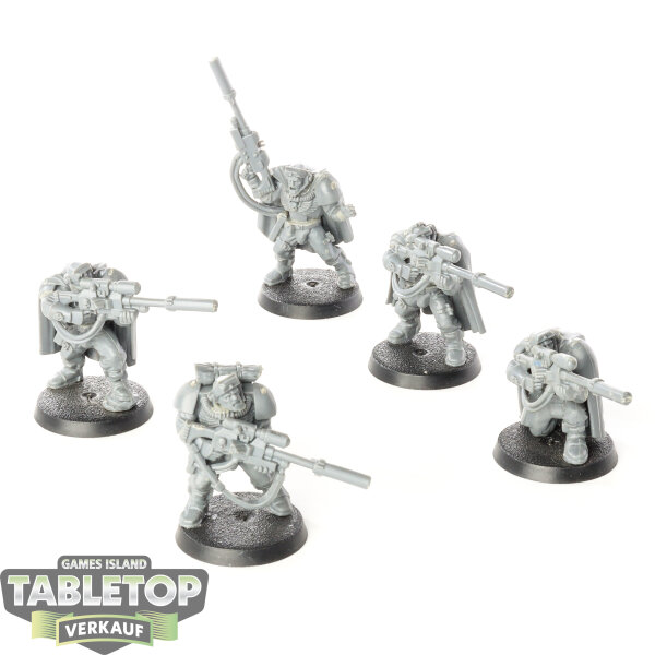 Space Marines - 5 x Scouts klassisch - unbemalt