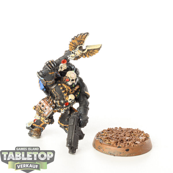 Ultramarines - Chaplain Cassius klassisch - bemalt