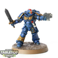 Space Marines - Primaris Lieutenant with Power Sword -...