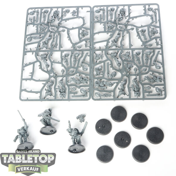 Space Marines - 10x Assault Intercessors - teilweise gebaut