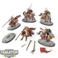 Slaves to Darkness - 5 x Chaos Knights - teilweise bemalt