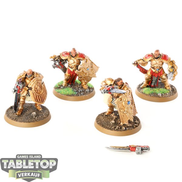 Adeptus Custodes - 4 Custodian Guard Squad - bemalt