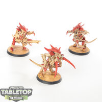 Tyraniden - 3 x Tyranid Warriors - teilweise bemalt