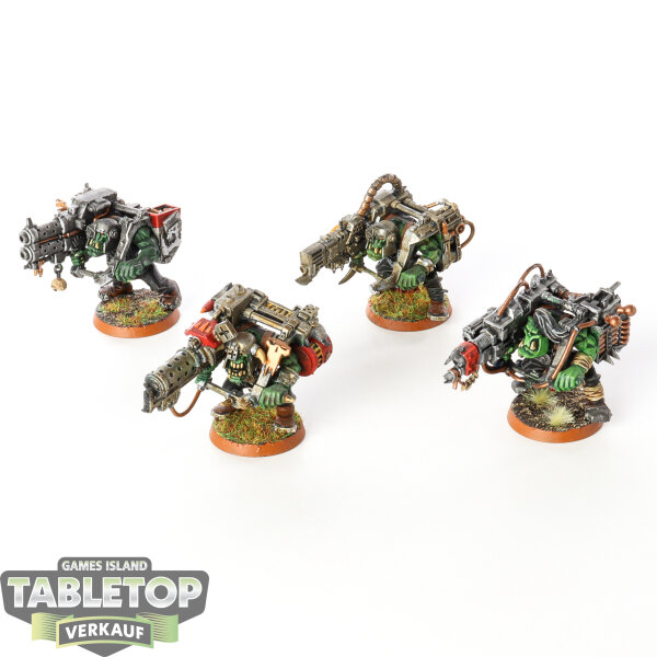 Orks - 4 x Ork Lootas - bemalt