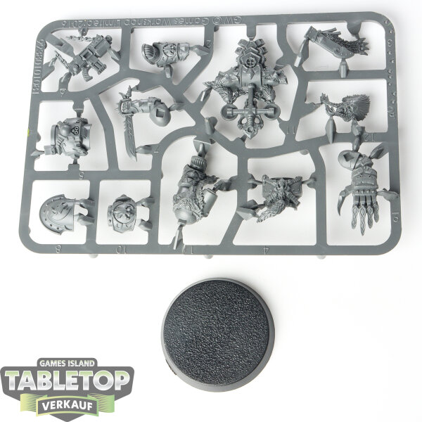 Horus Heresy - Geigor Fell-hand - im Gussrahmen
