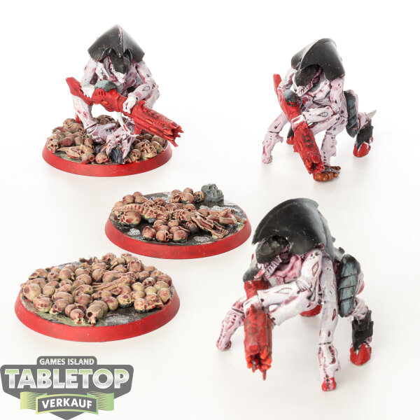 Tyraniden - 3 x Hive Guard - teilweise bemalt