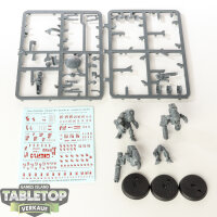 Tau Empire - 3x Stealth Battlesuits - teilweise gebaut