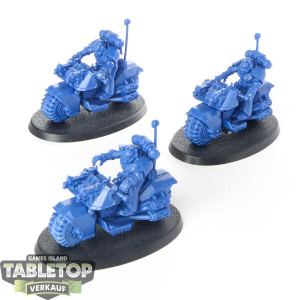 Space Marines - 3x Outriders - unbemalt