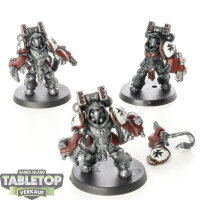 Black Templars - 3x Primaris Aggressors - bemalt