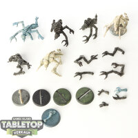 Tyraniden - 6x Genestealers klassisch - teilweise bemalt