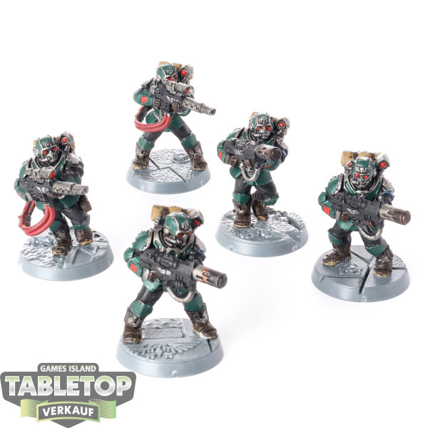 Astra Militarum - 5x Militarum Tempestus Scions - bemalt