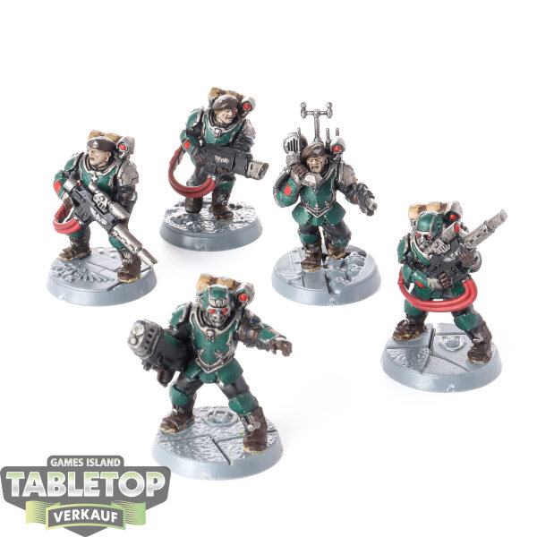 Astra Militarum - 5x Militarum Tempestus Scions - bemalt