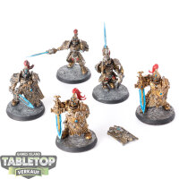 Adeptus Custodes - 5x Custodian Guard Squad - bemalt