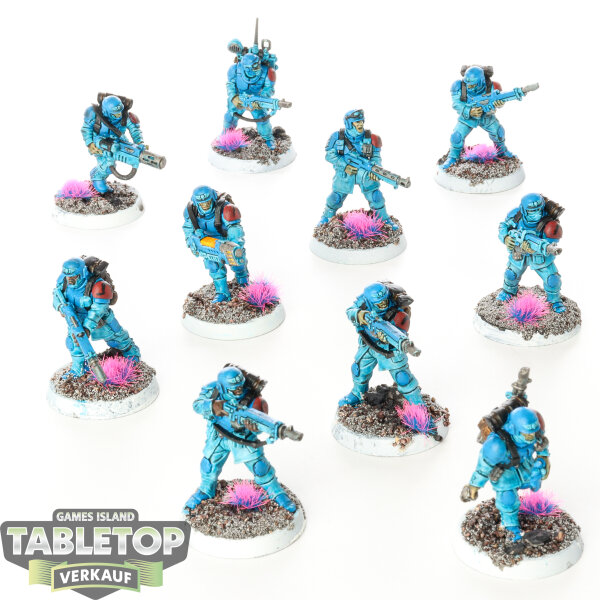 Astra Militarum - 10x Cadian Shock Troops - bemalt