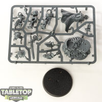 Space Marines - Captain in Terminator Armour - im Gussrahmen