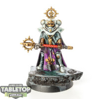 Adepta Sororitas - Sister Dogmata - bemalt