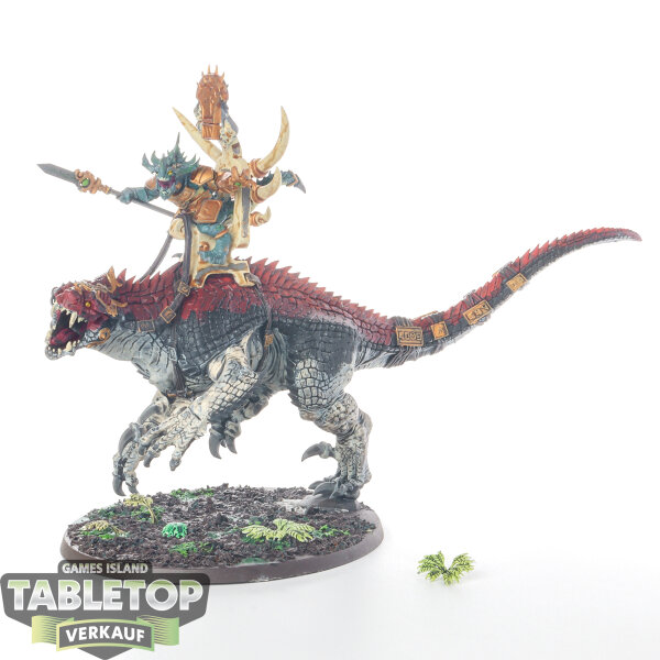 Seraphon - Saurus Oldblood on Carnosaur - bemalt