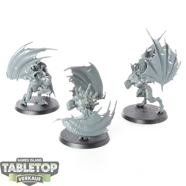 Flesh-eater Courts - 3x Crypt Flayers - unbemalt