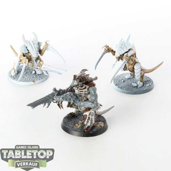 Tyraniden - 3 x Tyranid Warriors - teilweise bemalt