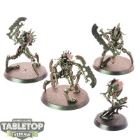 Necrons - 3x Skorpekh Destroyers - grundiert