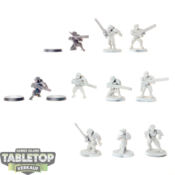 Tau Empire - 10 x Fire Warriors Strike Team - teilweise bemalt