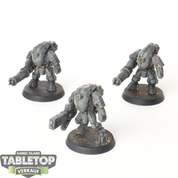 Tau Empire - 3 x Stealth Battlesuits - teilweise bemalt