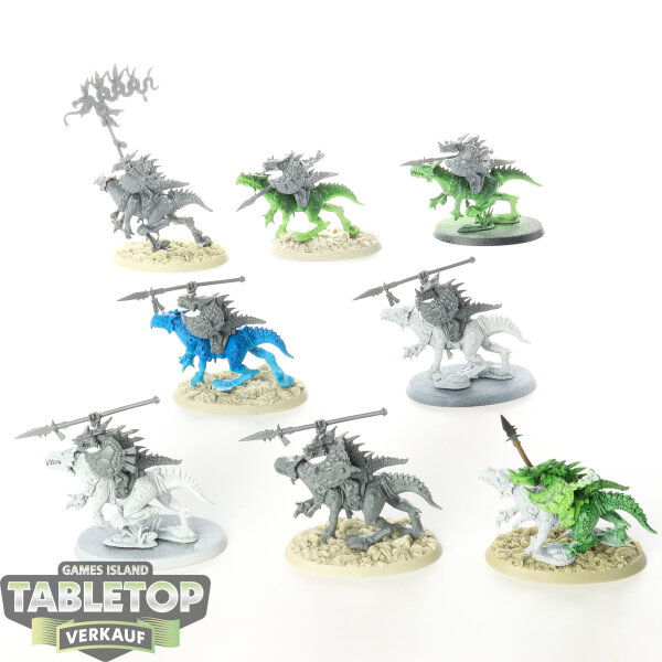 Lizardmen - 8 x Saurus Cavalry - teilweise bemalt