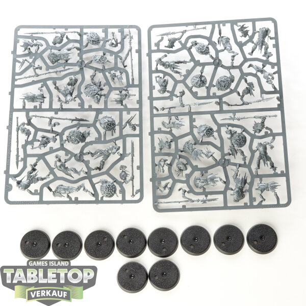 Orruk Warclans - 10 x Gutrippaz - im Gussrahmen