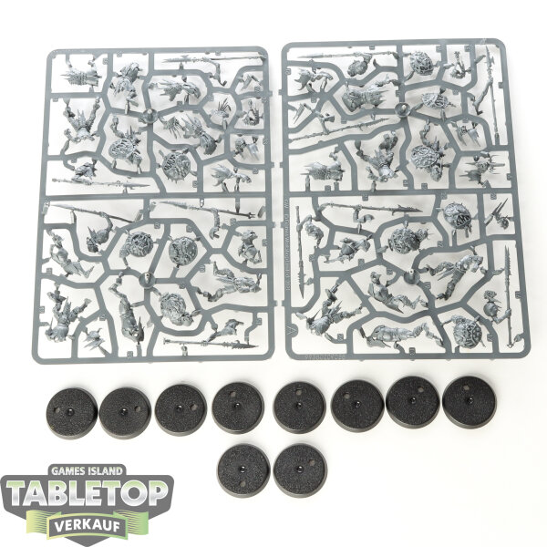 Orruk Warclans - 10 x Gutrippaz - im Gussrahmen