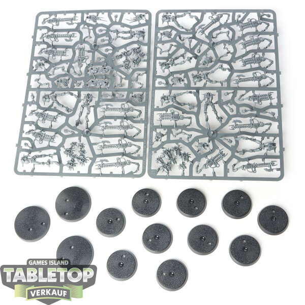 Necrons - 10 x Necron Warriors - im Gussrahmen