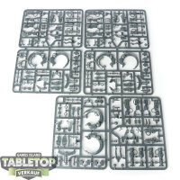 Necrons - 3 x Tomb Blades - im Gussrahmen