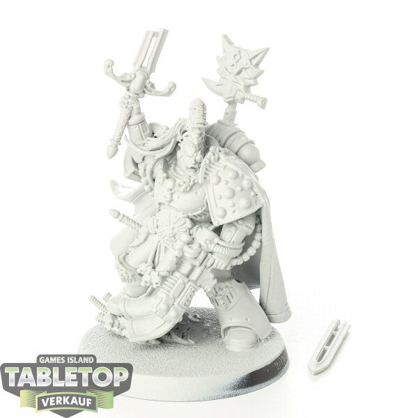 Horus Heresy - Legion Praetor with Power Sword - grundiert