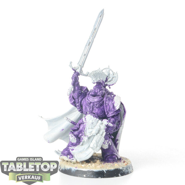 Horus Heresy - Legion Praetor with Power Sword - teilweise bemalt