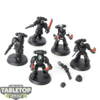 Black Templars - 5 x Assault Intercessors - teilweise bemalt