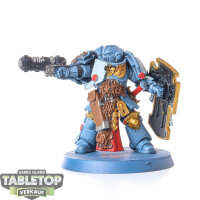 Space Wolves - Lieutenant with Storm Shield - teilweise...