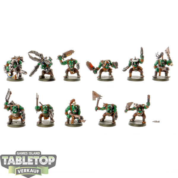 Orks - 11x Ork Boyz - bemalt