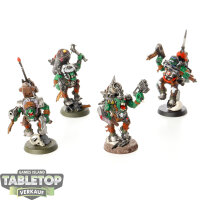 Orks - 4x Ork Stormboyz - bemalt