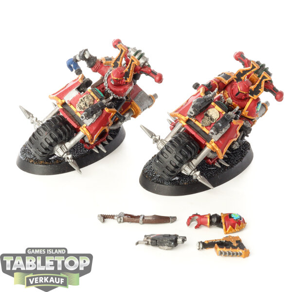 World Eaters - 2x Chaos Bikers - im Gussrahmen